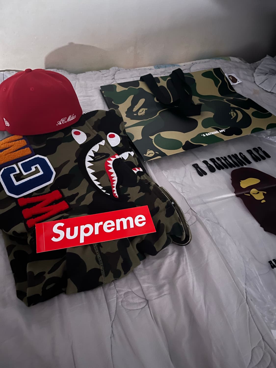 [정품300%]베이프 카모 더블샤크후드 상품이미지1