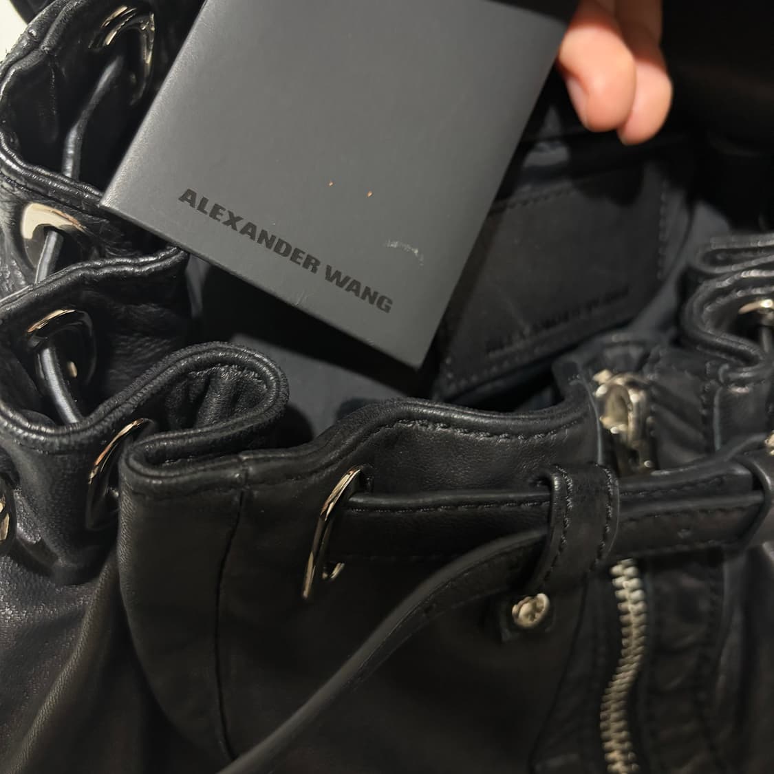 알렉산더왕 레더 마르티백 상품이미지3