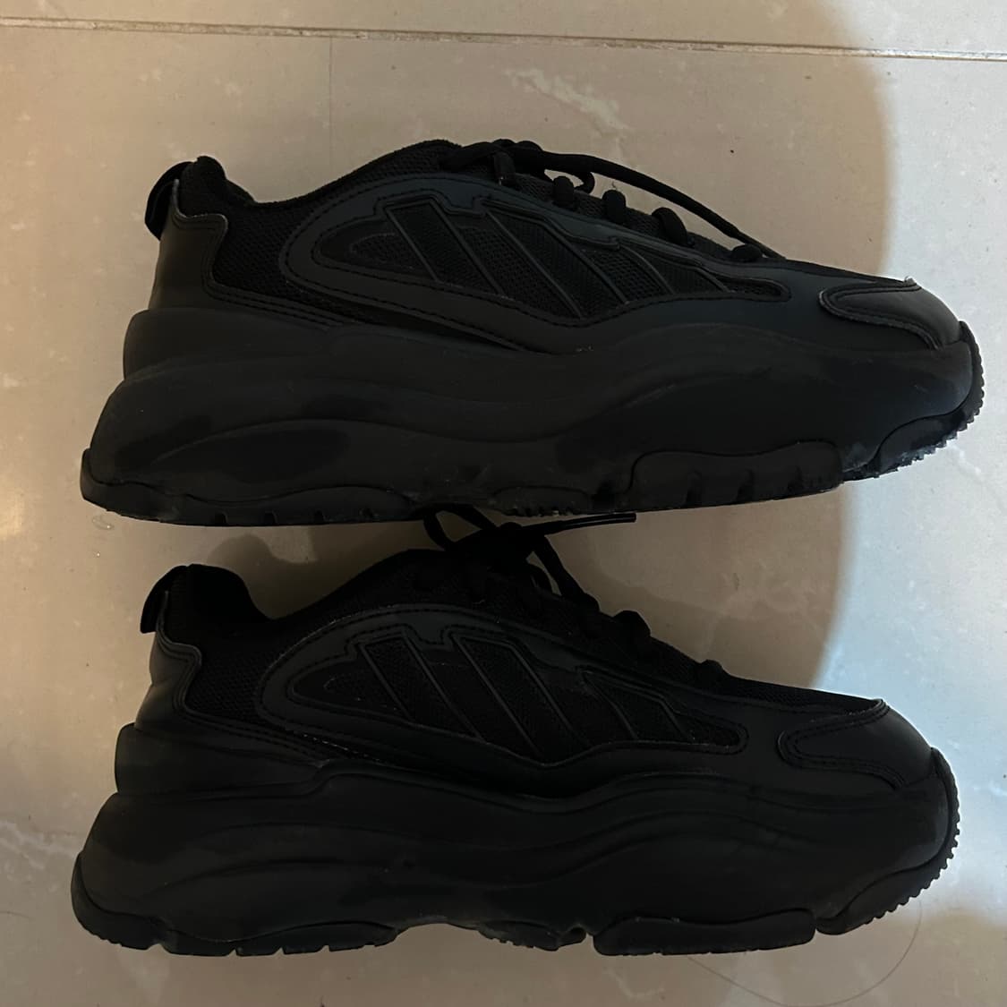 아디다스 오즈가이아 240 상품이미지2