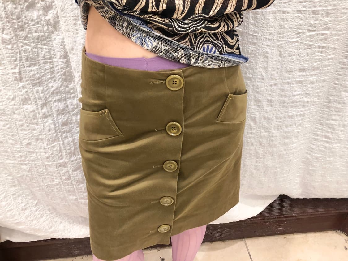 Buttons khaki midi skirt 상품이미지1