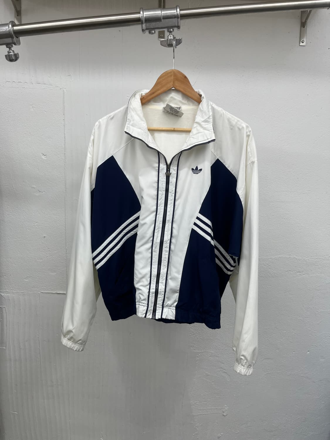 XL) OLD ADIDAS EMBROIDERD BIG LOGO 바람막이 상품이미지6