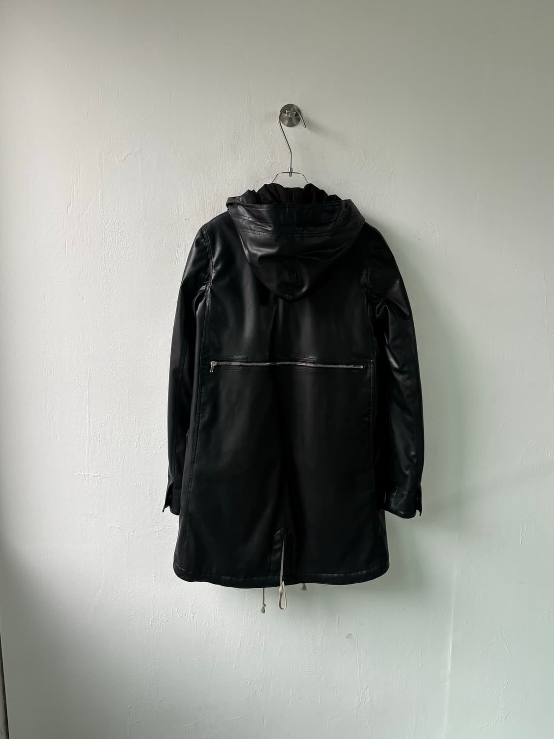 릭오웬스 20FW 비건 레더 피쉬테일 파카 상품이미지7