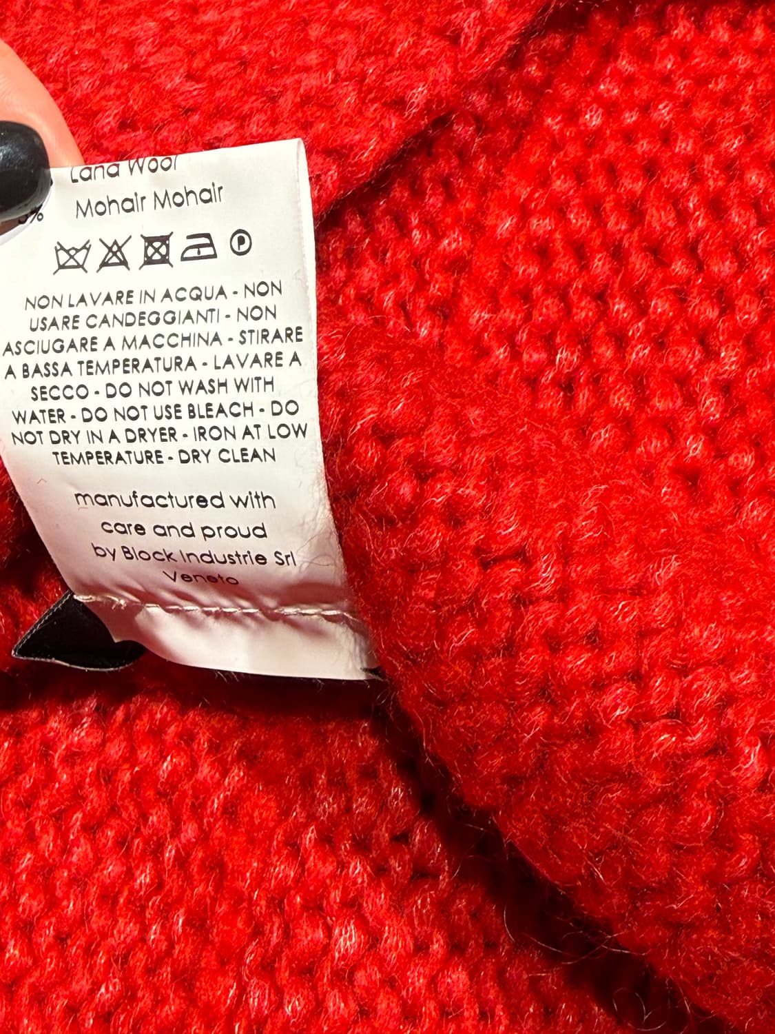 Maison Flaneur 메종 플라네르 레드 크롭 터틀넥 상품이미지5