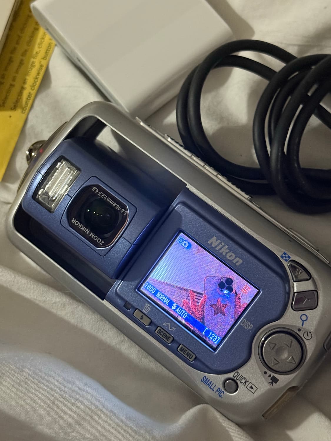 니콘 쿨픽스 2500 빈티지 디카  상품이미지3