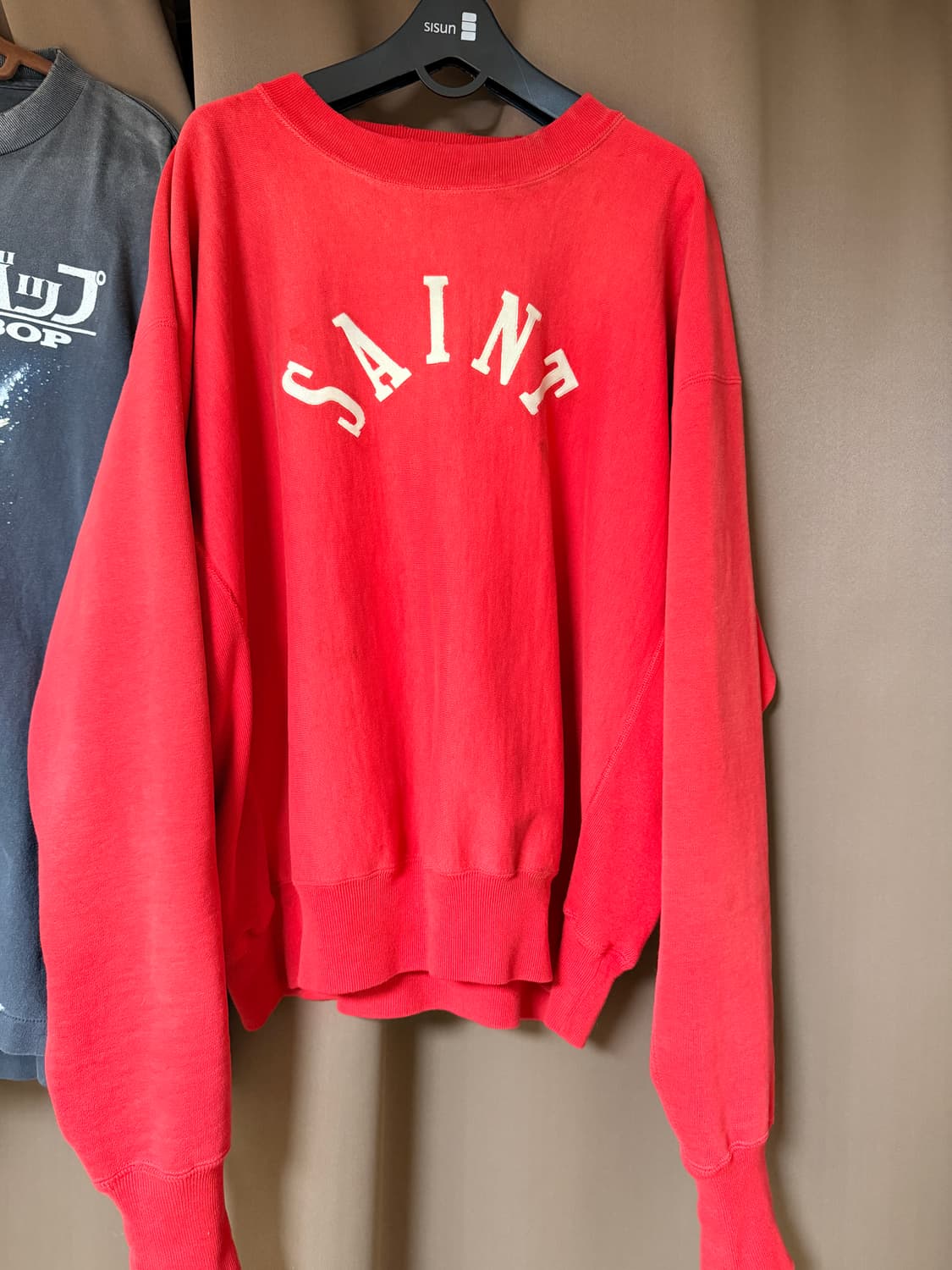 세인트미카엘 스웻셔츠 레드 상품이미지1