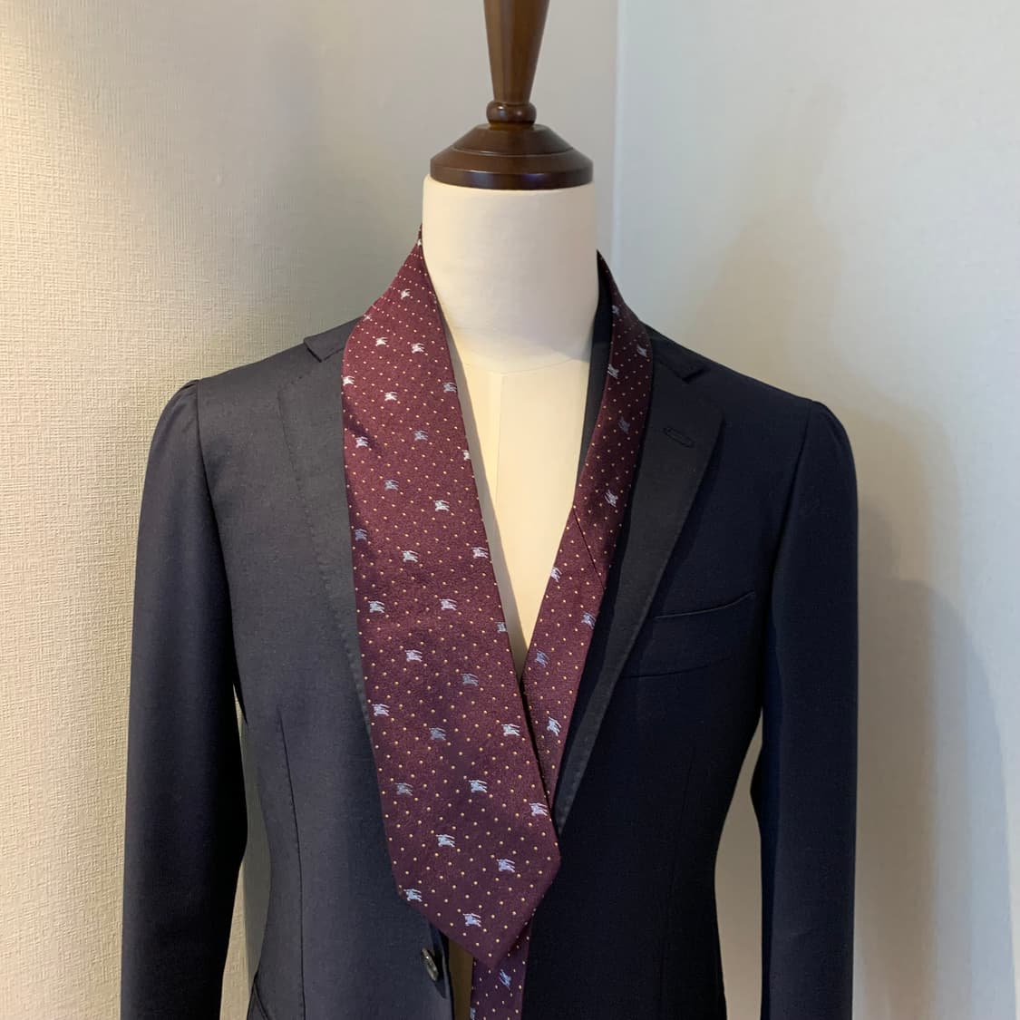 버버리(BURBERRY) 신형라벨 명품 도트넥타이 모노그램 A등급 상품이미지2