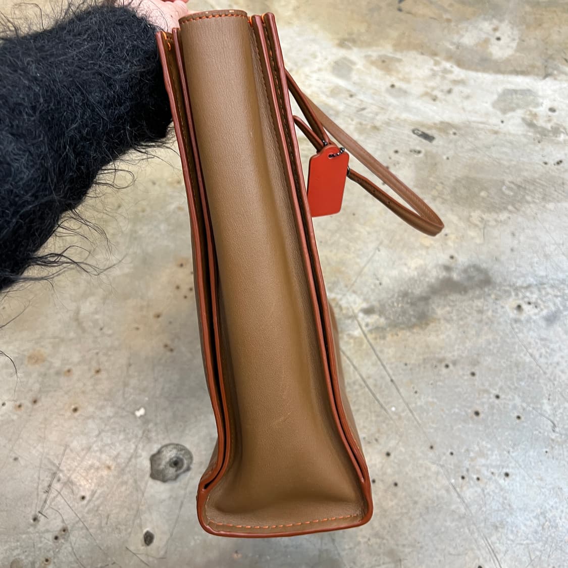 COACH skinny tote 상품이미지6