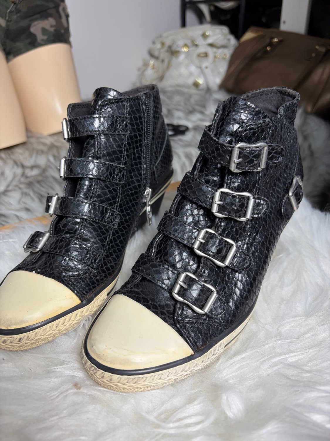 Ash 아쉬 뱀피 웨지힐 스니커즈 상품이미지2