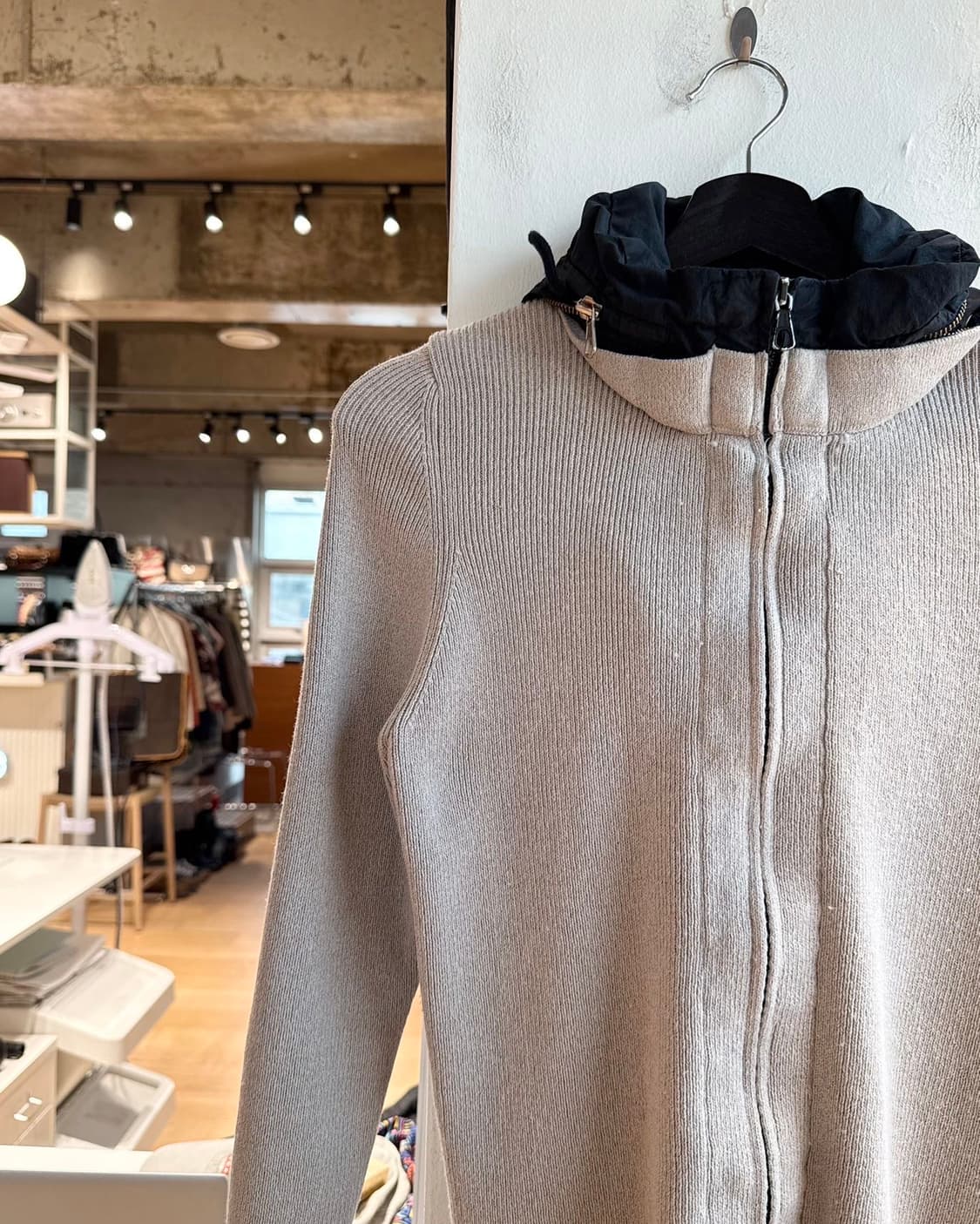 cp컴퍼니 베이지 니트 고글 후드집업  상품이미지3