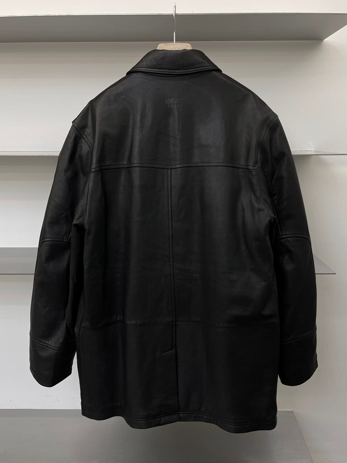 베르사체 스포츠 메두사 로고 카우 레더 상품이미지4