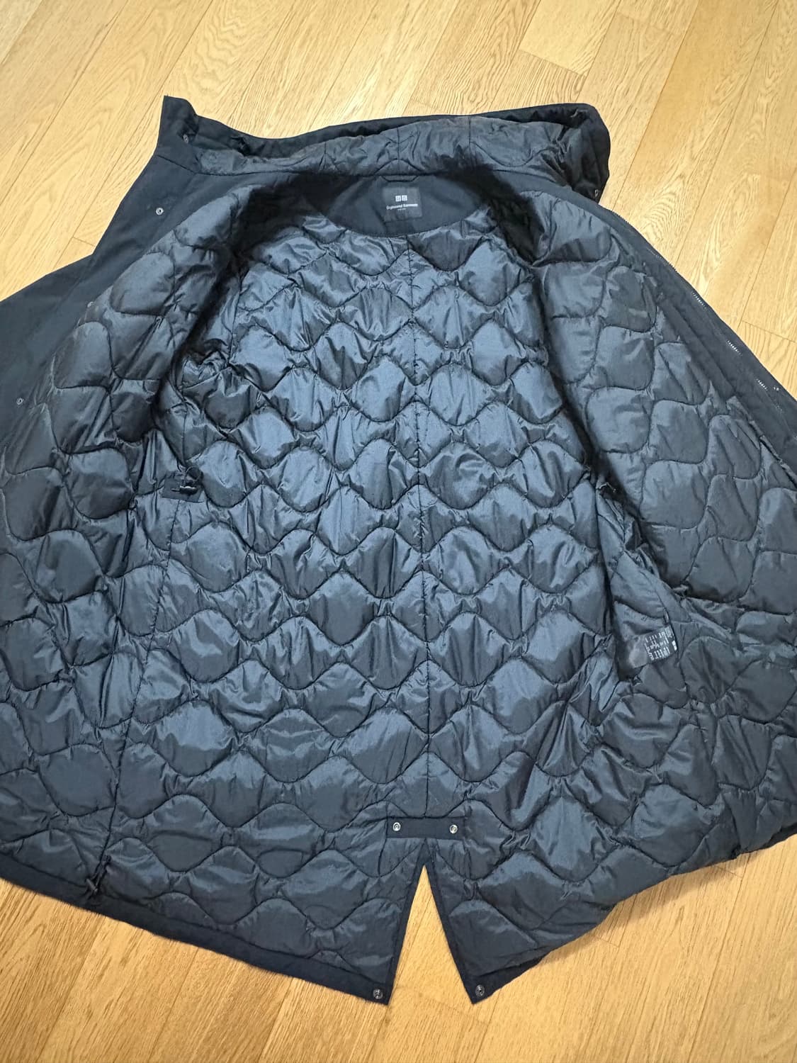 엔지니어드 가먼트 유니클로 피쉬테일 파카 블랙 상품이미지5