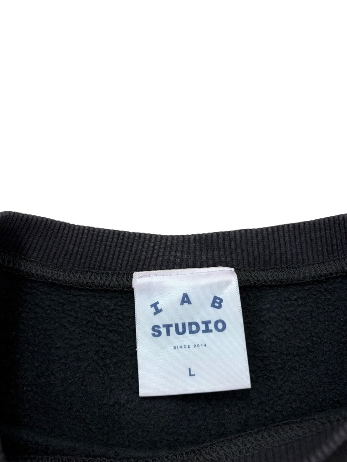 아이앱스튜디오 X 두산 스웻셔츠 맨투맨 딥브라운 (L) 상품이미지10