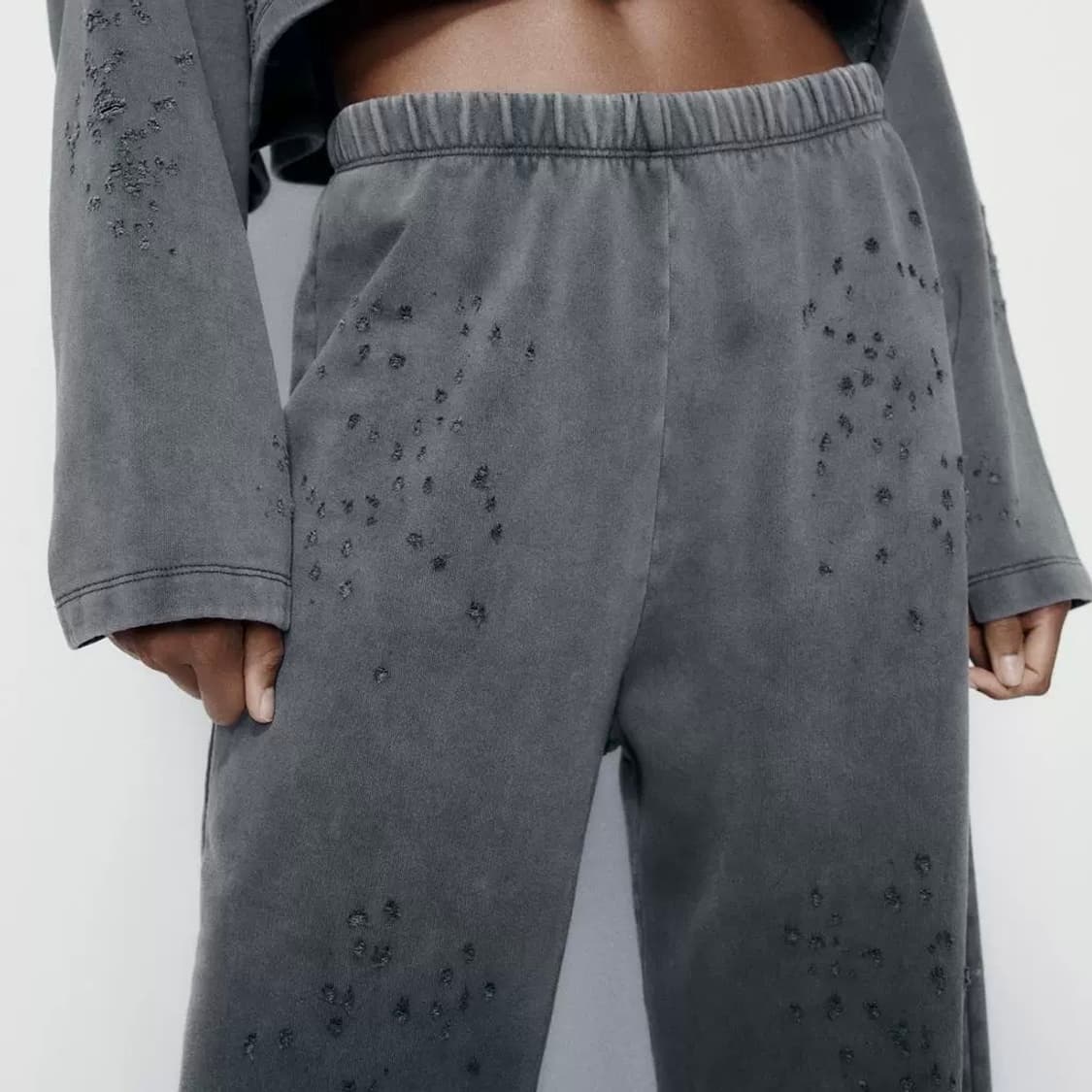 zara 자라 디스트로이드 워시드 플러시 팬츠 그레이 상품이미지3