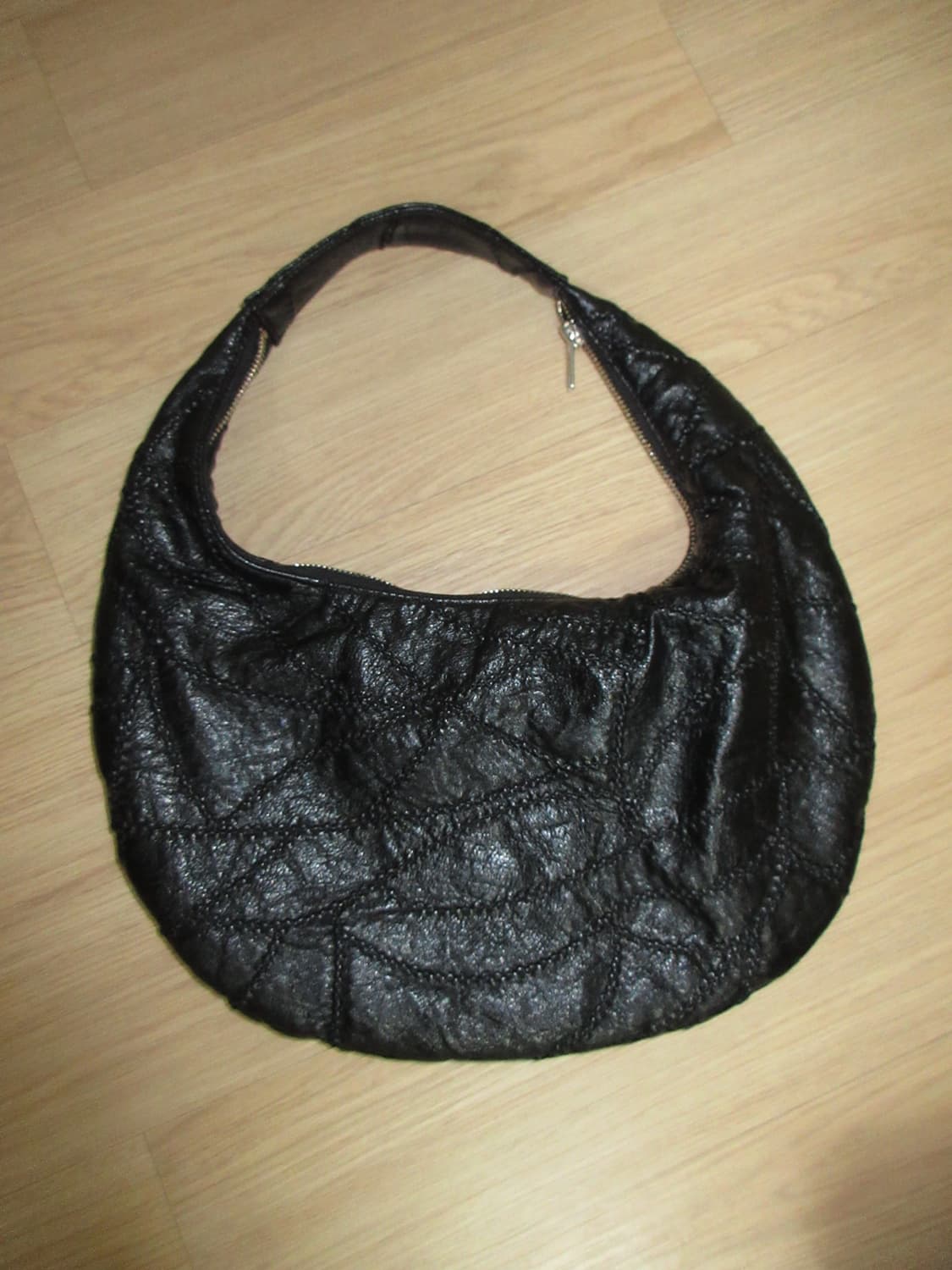 레귤라 숄더백 상품이미지1