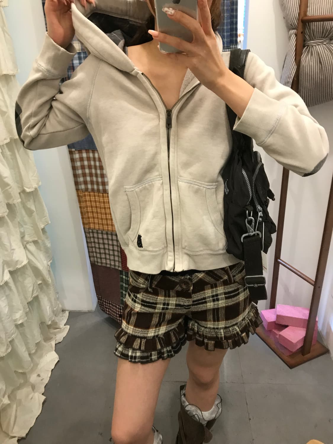 버버리 베이지 패치포인트 후드집업 상품이미지3