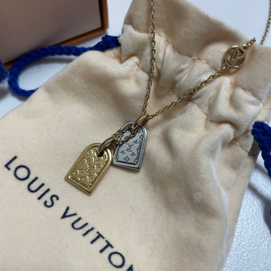 루이비통 나노그램 목걸이 (정품) 상품이미지3