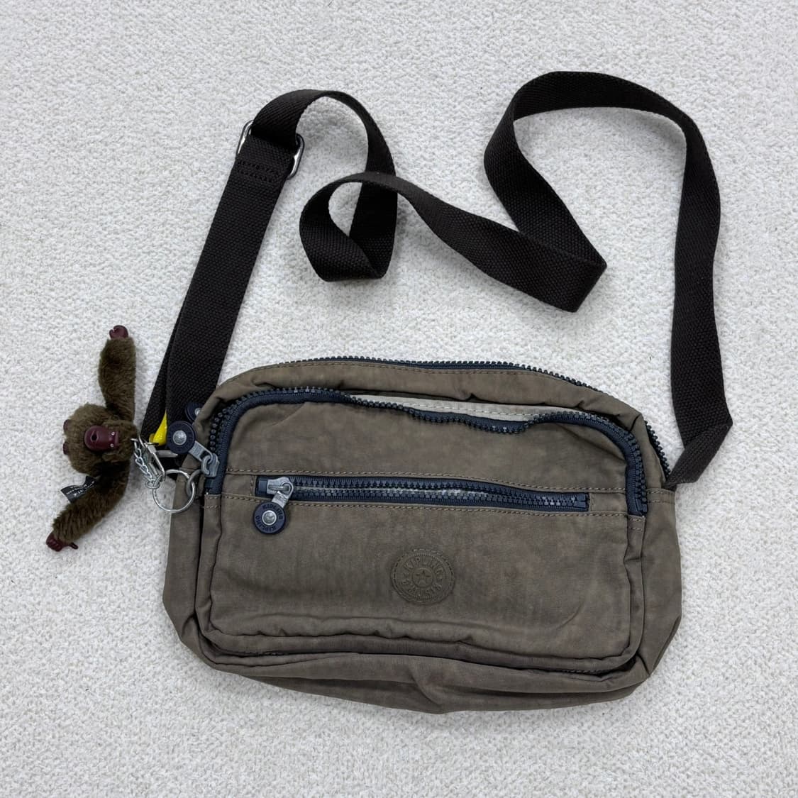 실측확인 키플링 크로스백 0316E 상품이미지1