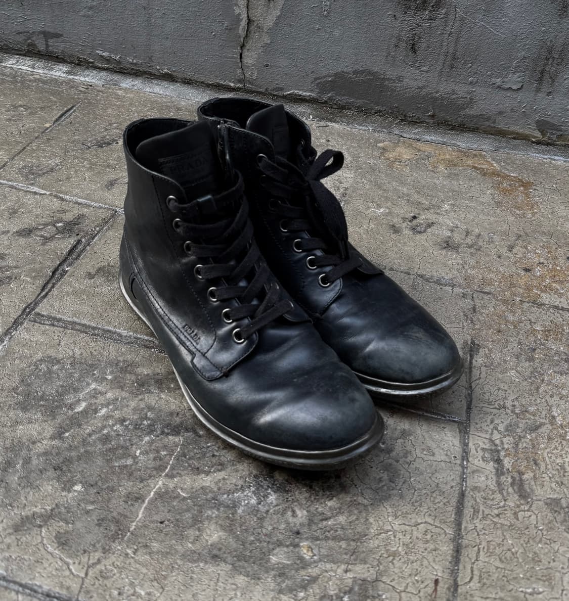 프라다 스포츠 레더 앵클부츠 상품이미지2