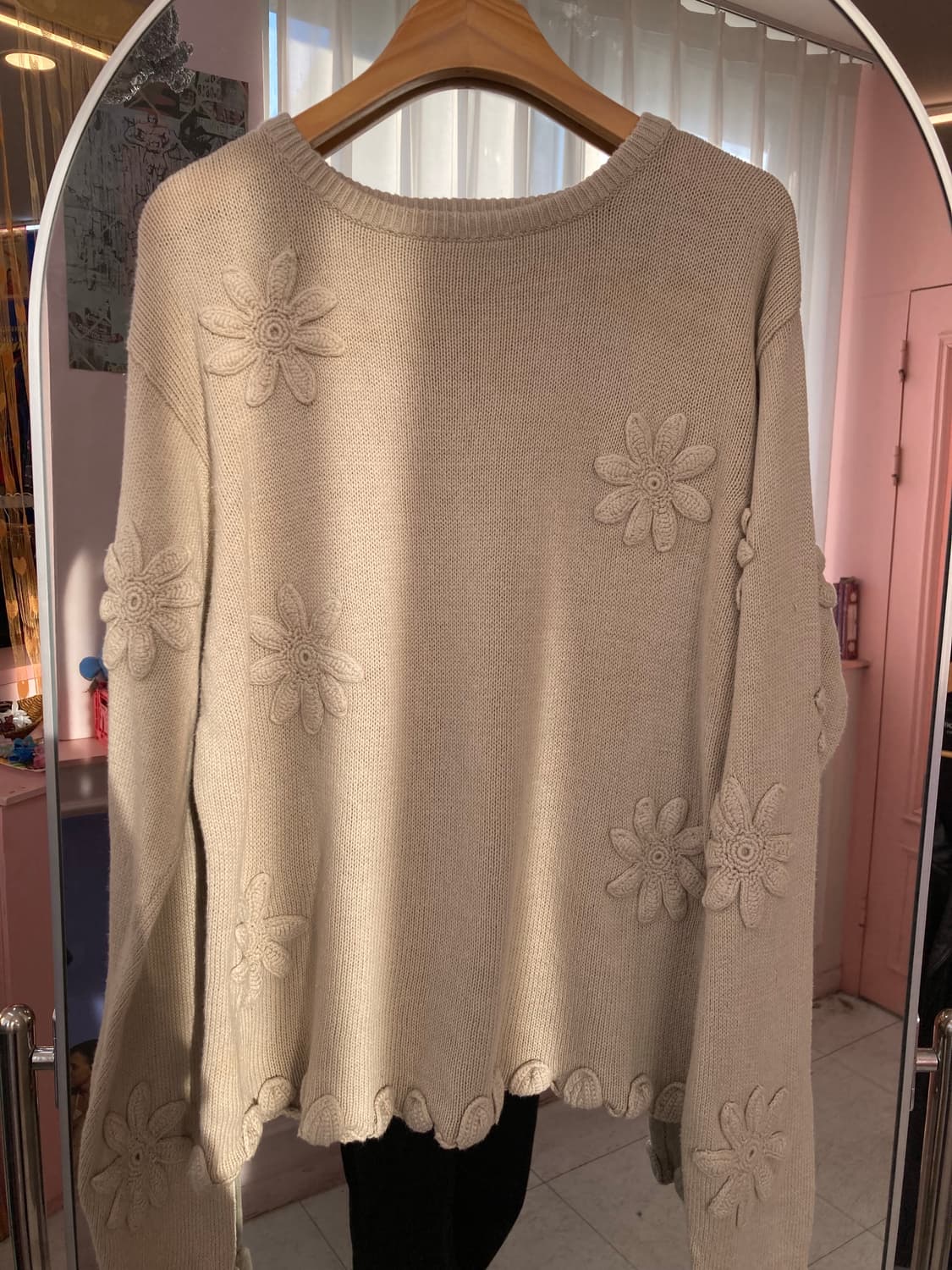 베이지 플라워 패치 디테일 니트 상품이미지2