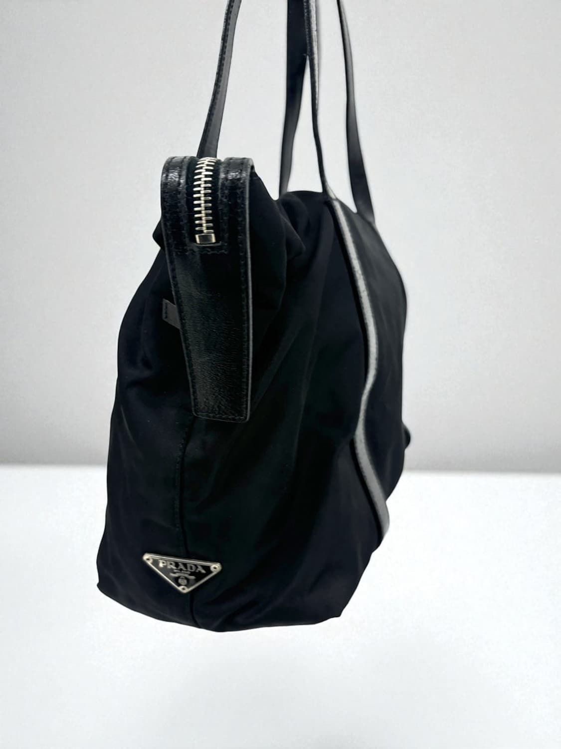 prada nylon bag 상품이미지4