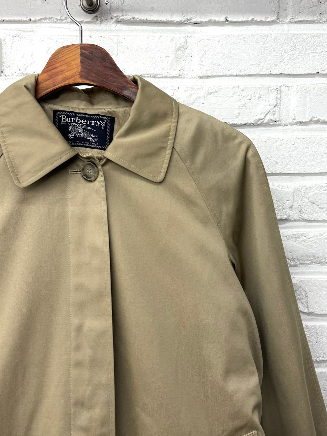 버버리 베이지 트렌치코트 상품이미지2