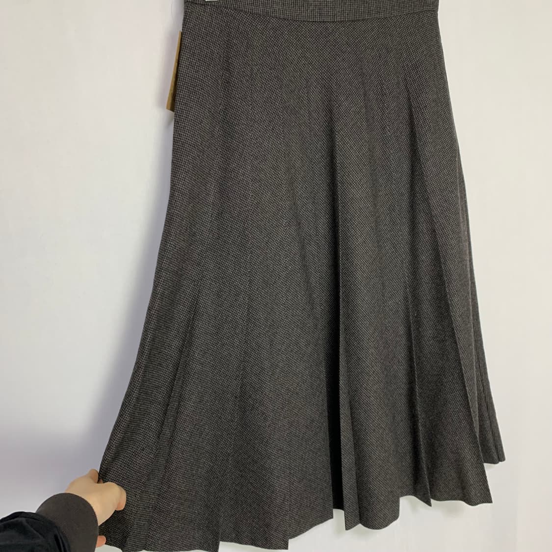 마가렛호웰 헤링본 플리츠 미디 스커트 27-28인치 긱시크 상품이미지3