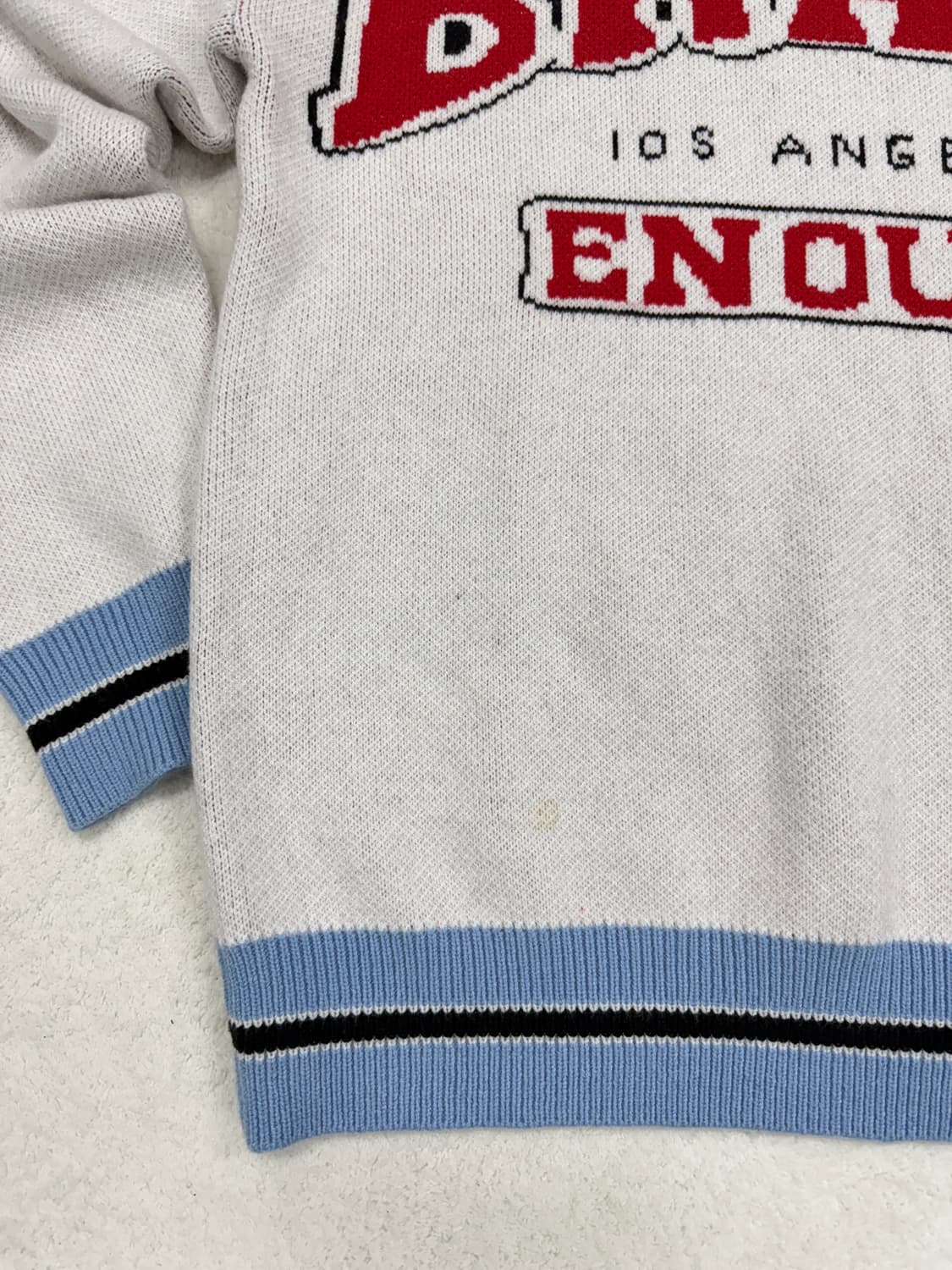 브이넥 니트 (L) 상품이미지3