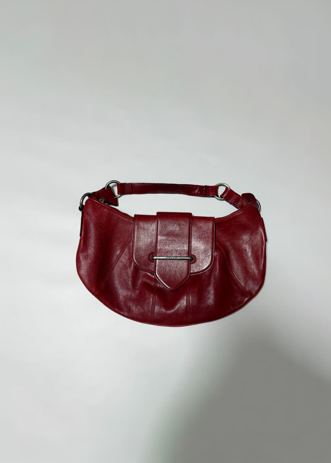 발리 레더 바게트 숄더백 상품이미지4