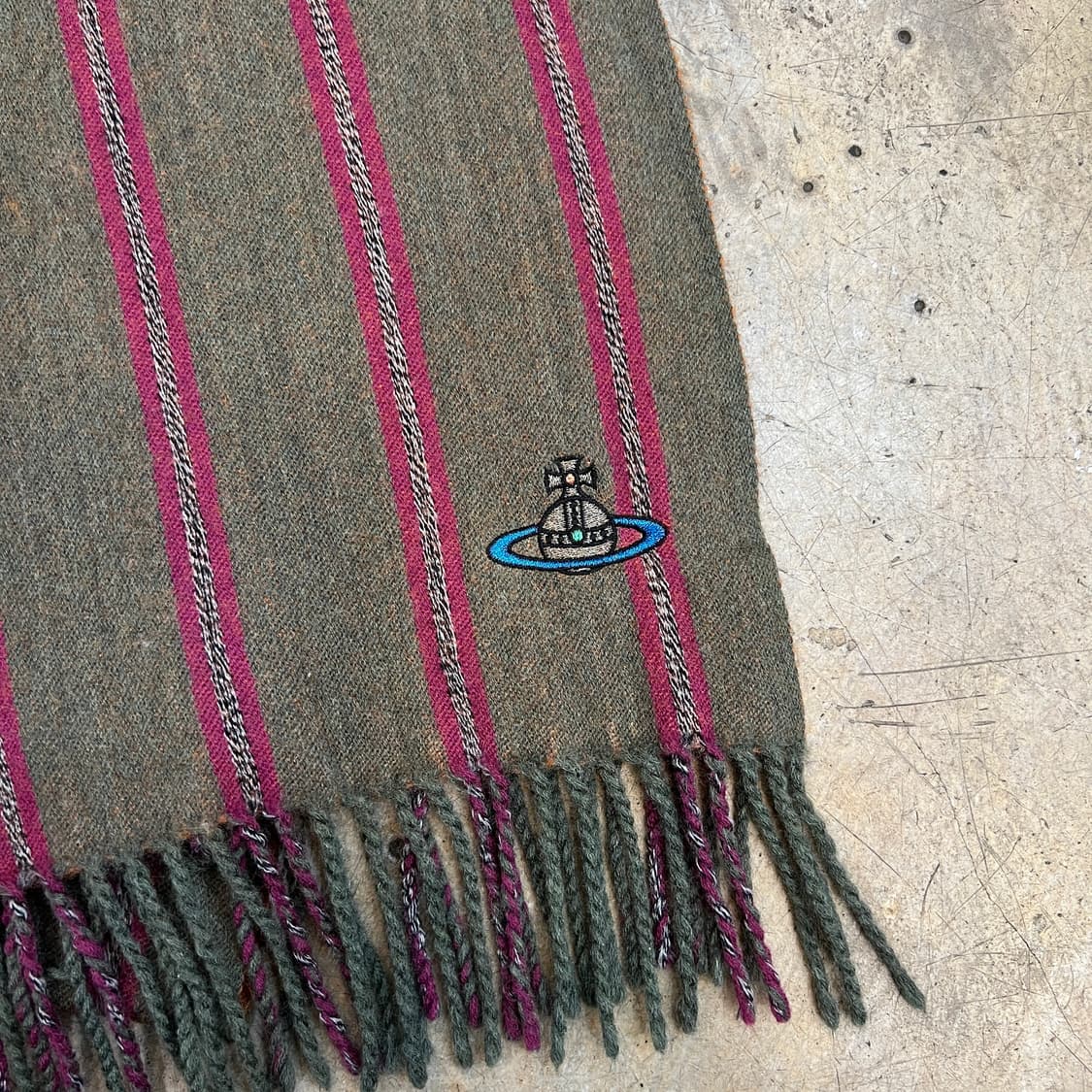 비비안웨스트우드 울 머플러 상품이미지3