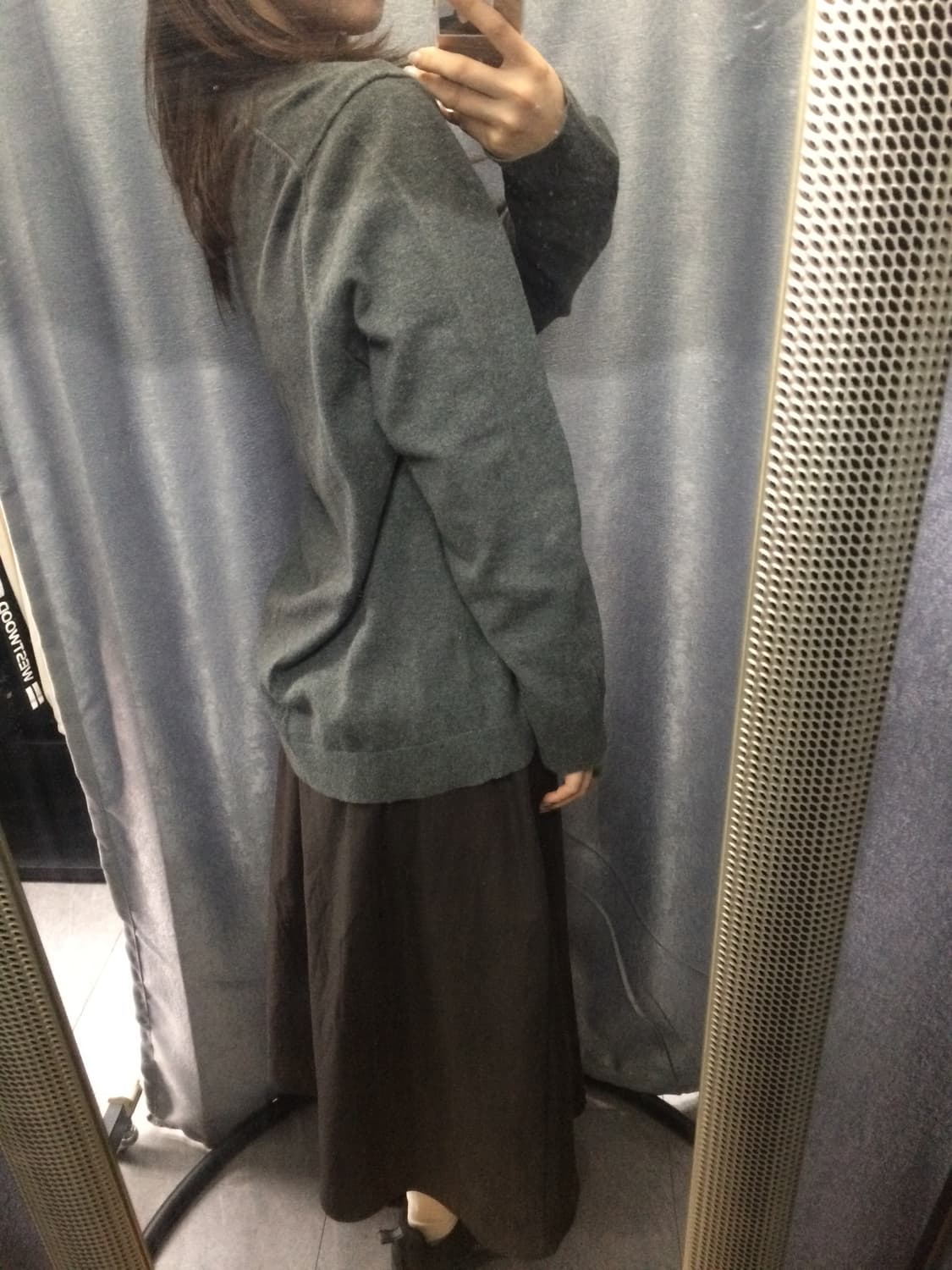 타미힐피거 그레이 브이넥 니트 상품이미지2