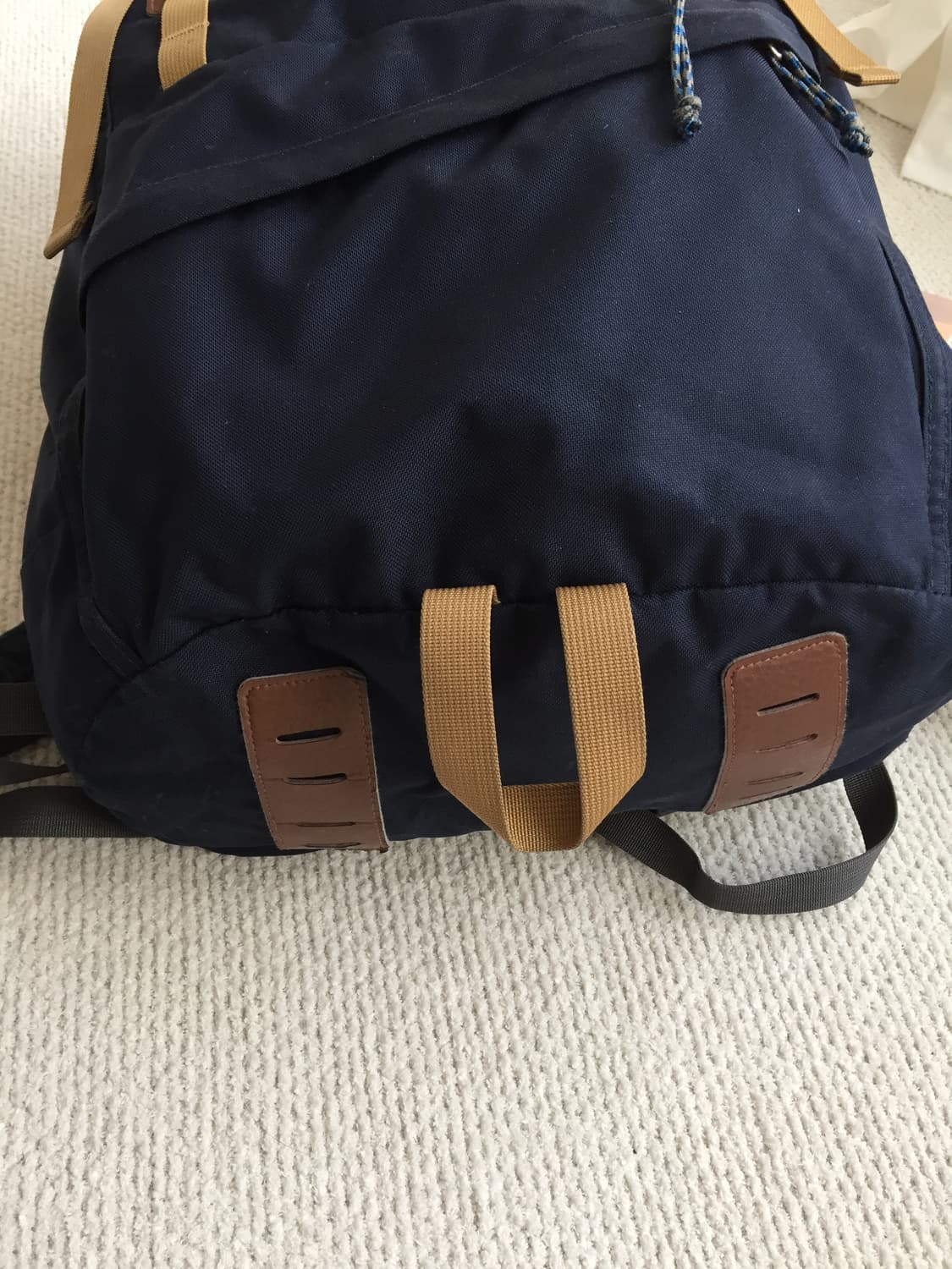 파타고니아 트래킹 백팩 네이비 상품이미지2