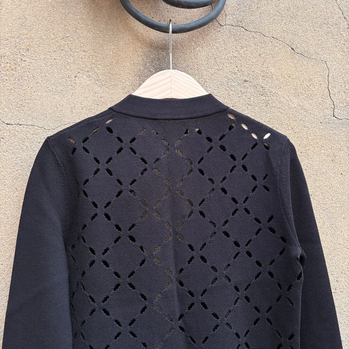 엠포리오 알마니 레이저 컷 가디건 상품이미지6