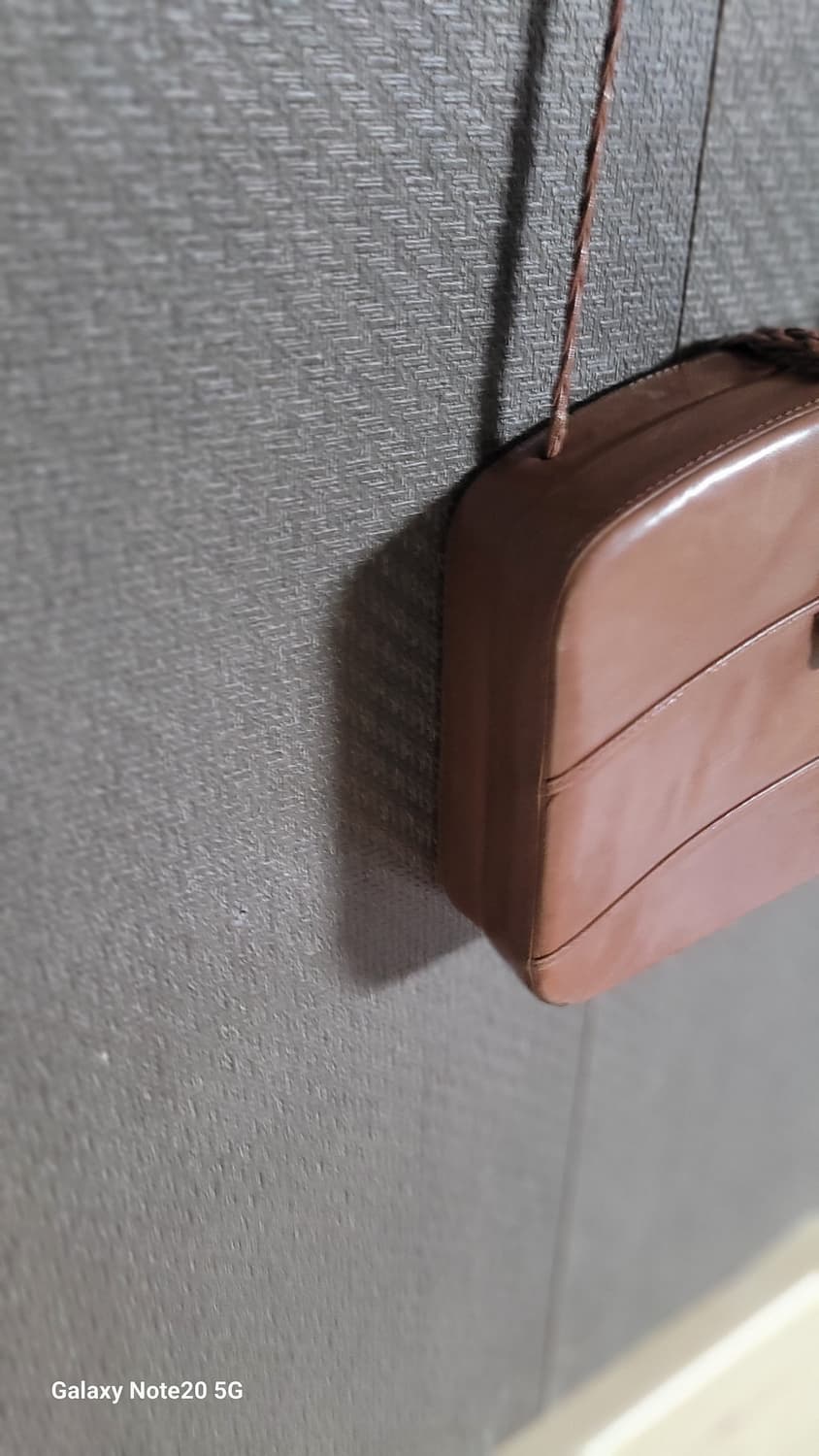 Carel 크로스바디백 상품이미지4