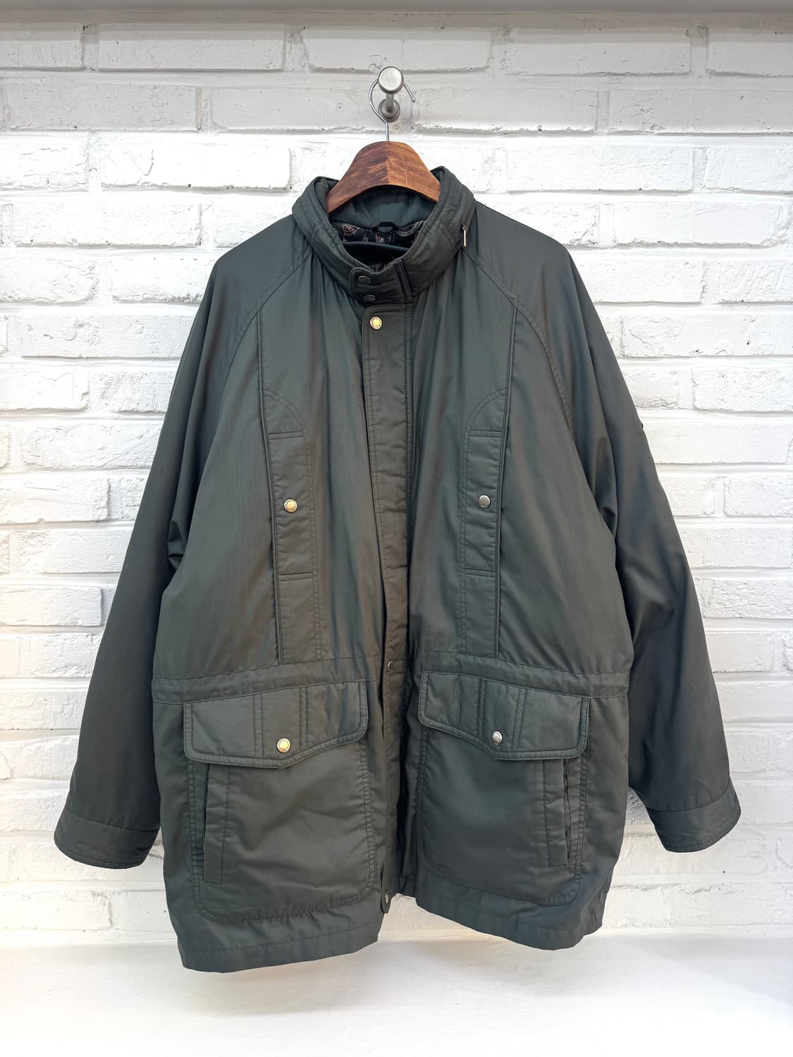 입생로랑 카키 내장후드 구스 다운 자켓 상품이미지3