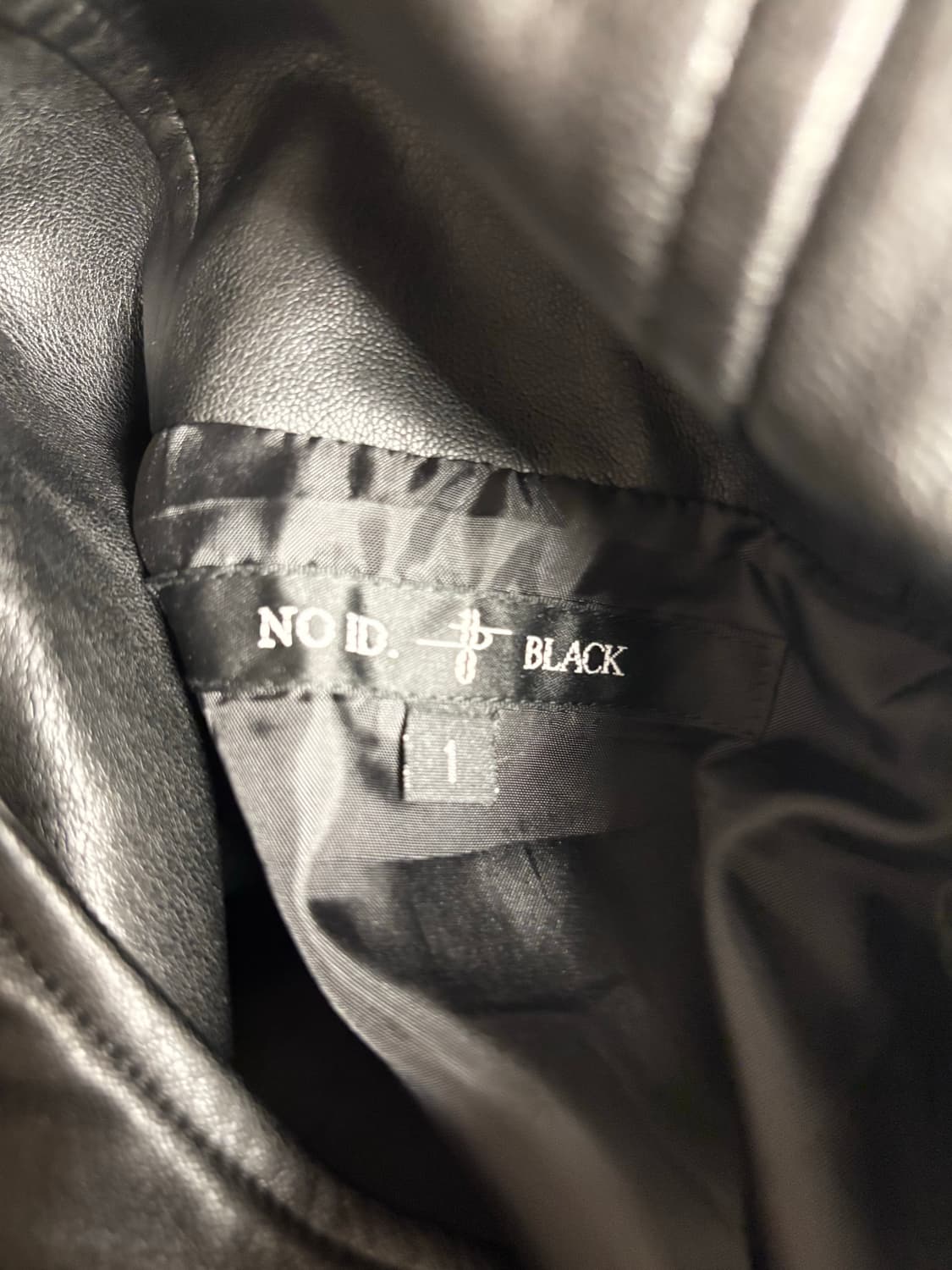 No id 레더 후드 코트 상품이미지4
