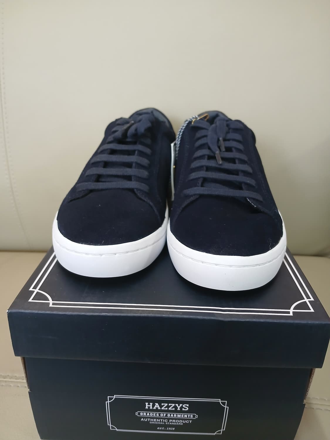 헤지스 스니커즈 260 새상품 상품이미지2