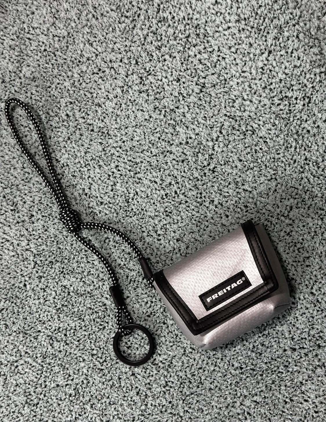 (NEW)새제품 프라이탁 미니 메신저 키링/에어팟 파우치키링 상품이미지1