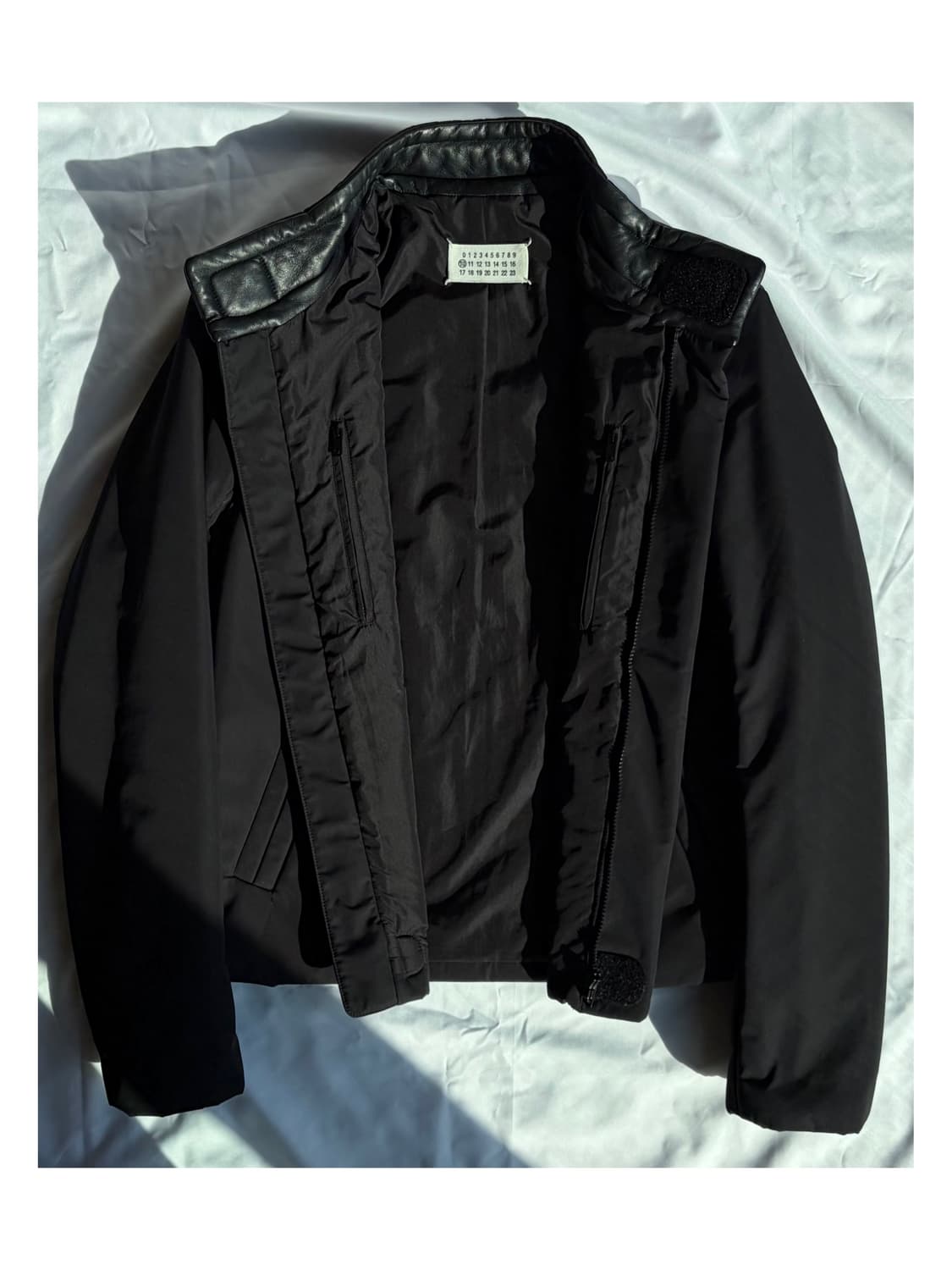 마르지엘라 레더 넥라인 패딩 자켓 아카이브 아티저널 상품이미지3