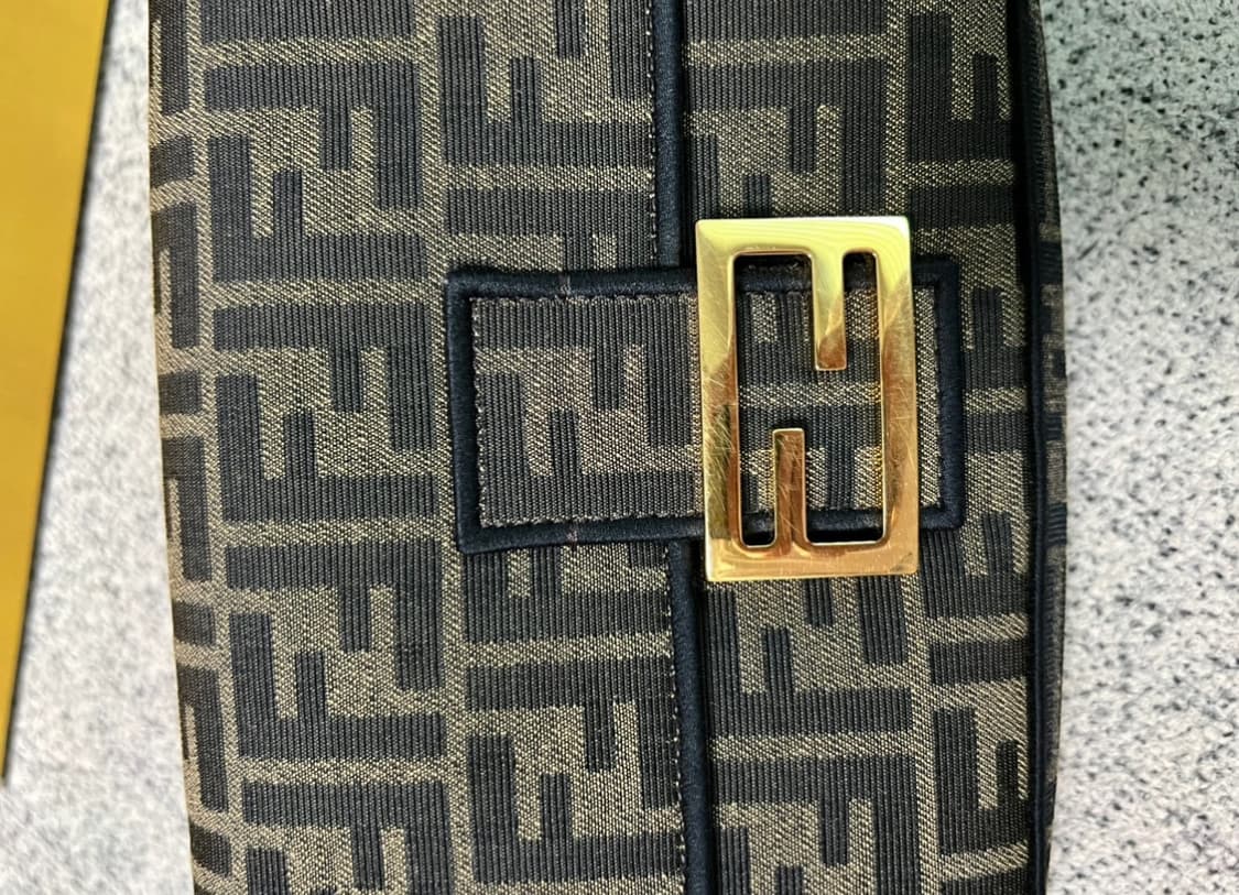 펜디 바게트백 FF로고 상품이미지4