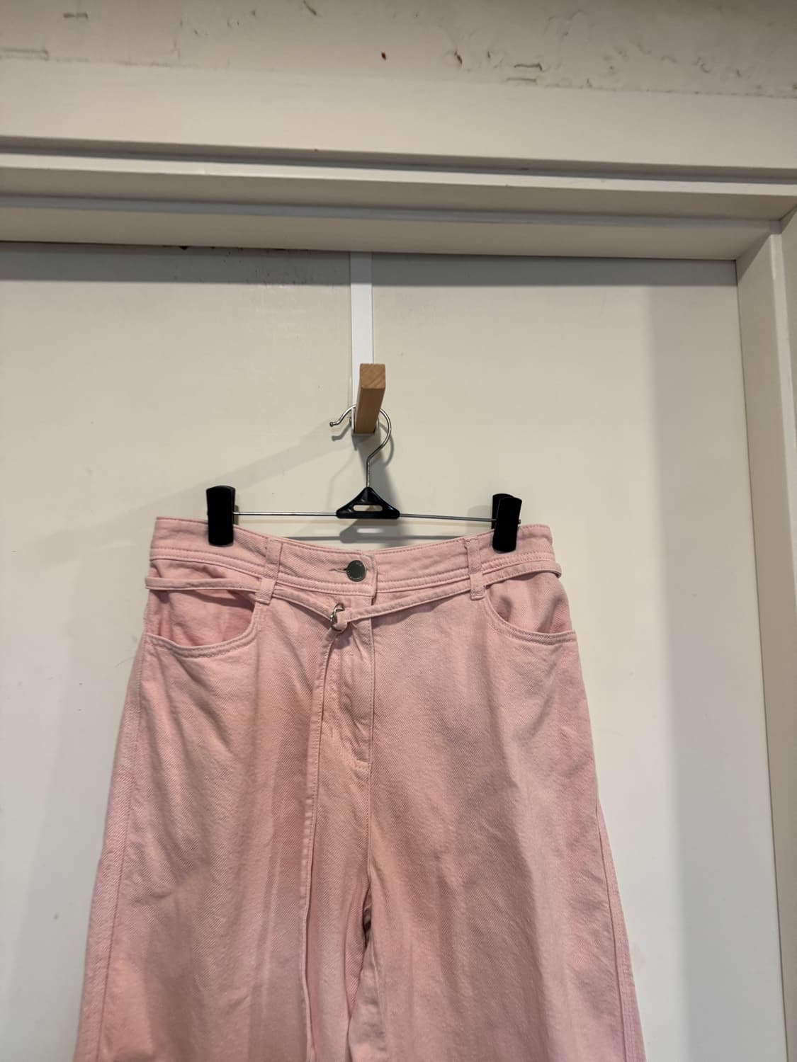 아떼바네사브루노 라이트코랄 워싱 벨티드 데님 팬츠 상품이미지4