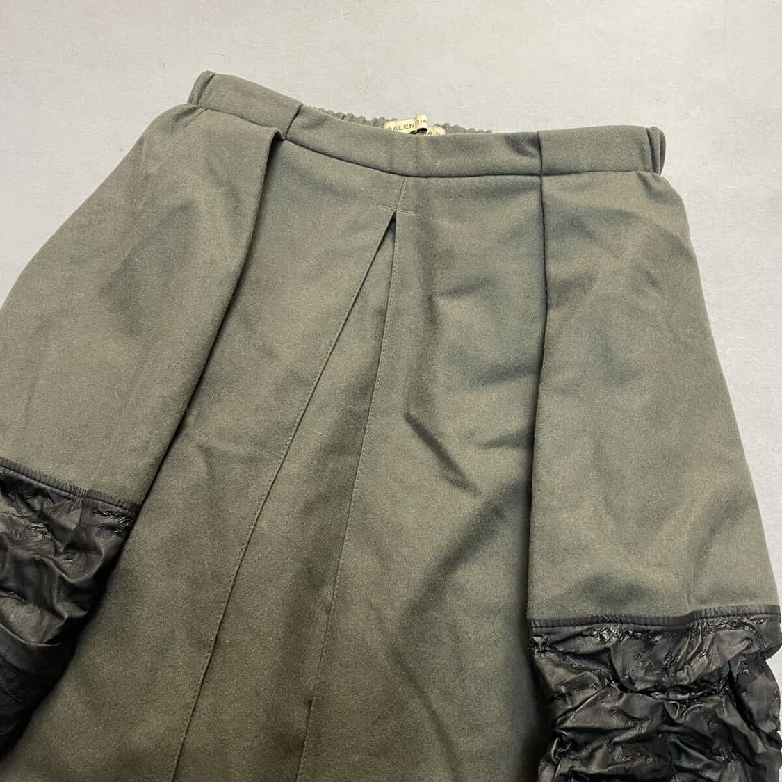 발렌시아가 레더 도킹 스커트 상품이미지3