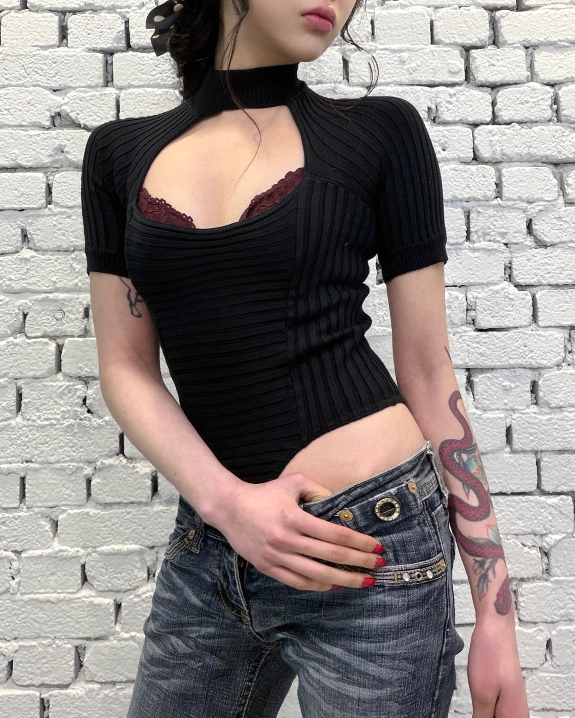 Ribbed Cut-Out Knit Bodysuit 상품이미지2