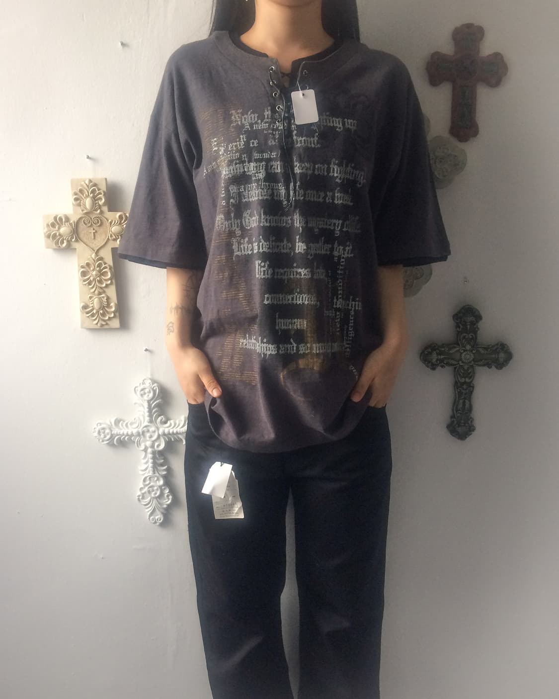 Lace up point lettering printing. t shir 상품이미지1