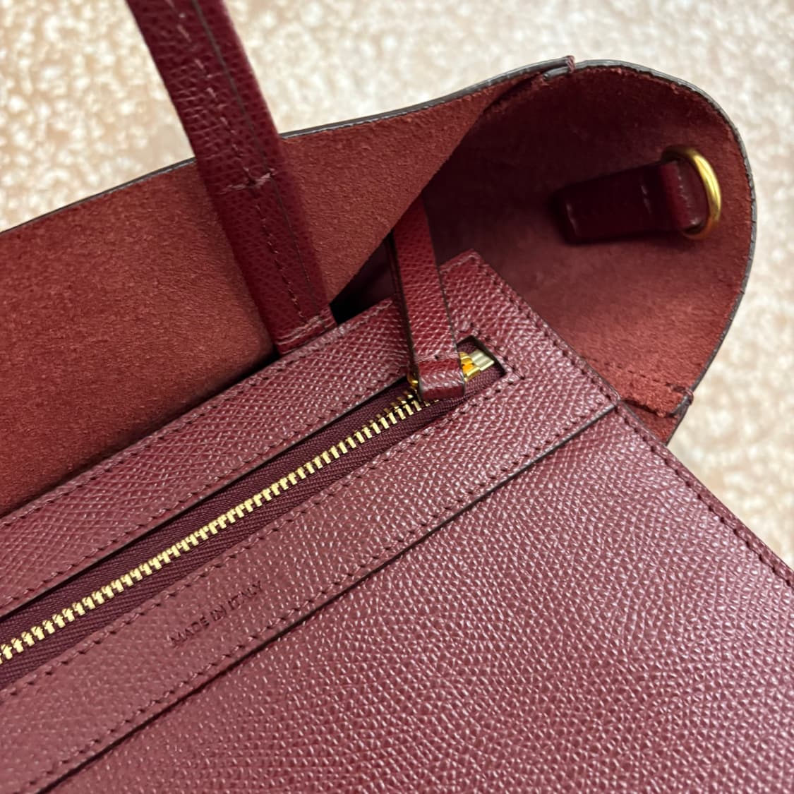 셀린 버건디 버티컬 카바스 스몰 토트백 상품이미지6