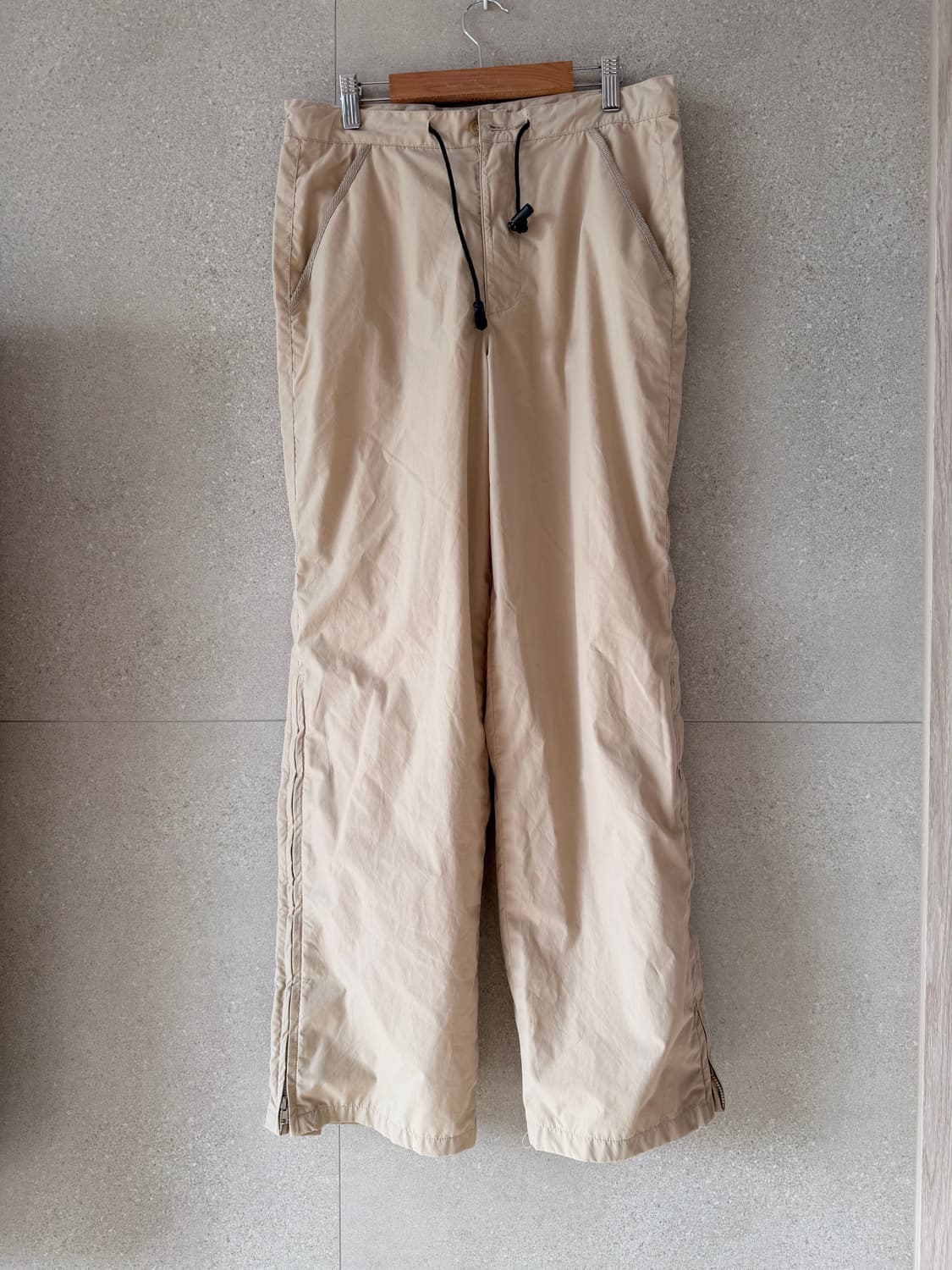 여성 스포츠 바지 스우시 안감 망사 아랫단 지퍼 상품이미지1