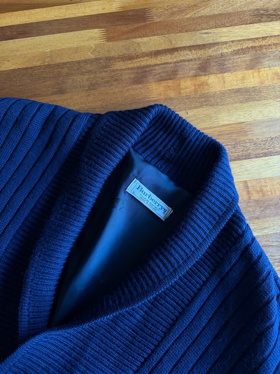 버버리 스코티쉬 숄칼라 가디건 105~110 상품이미지4
