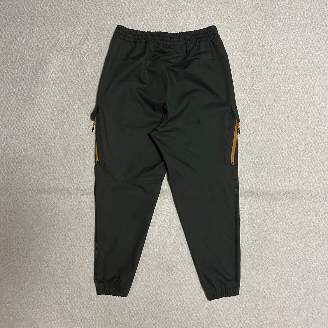 아디다스 포켓 코듀로이 우븐 팬츠 상품이미지2