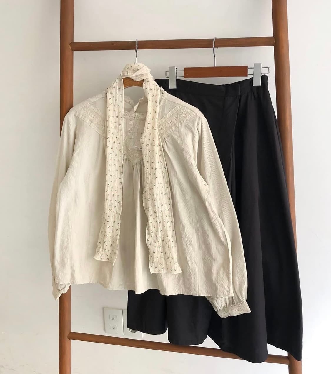 마일드컨츄리 빈티지샵 모리잔꽃스카프 새상품  상품이미지1