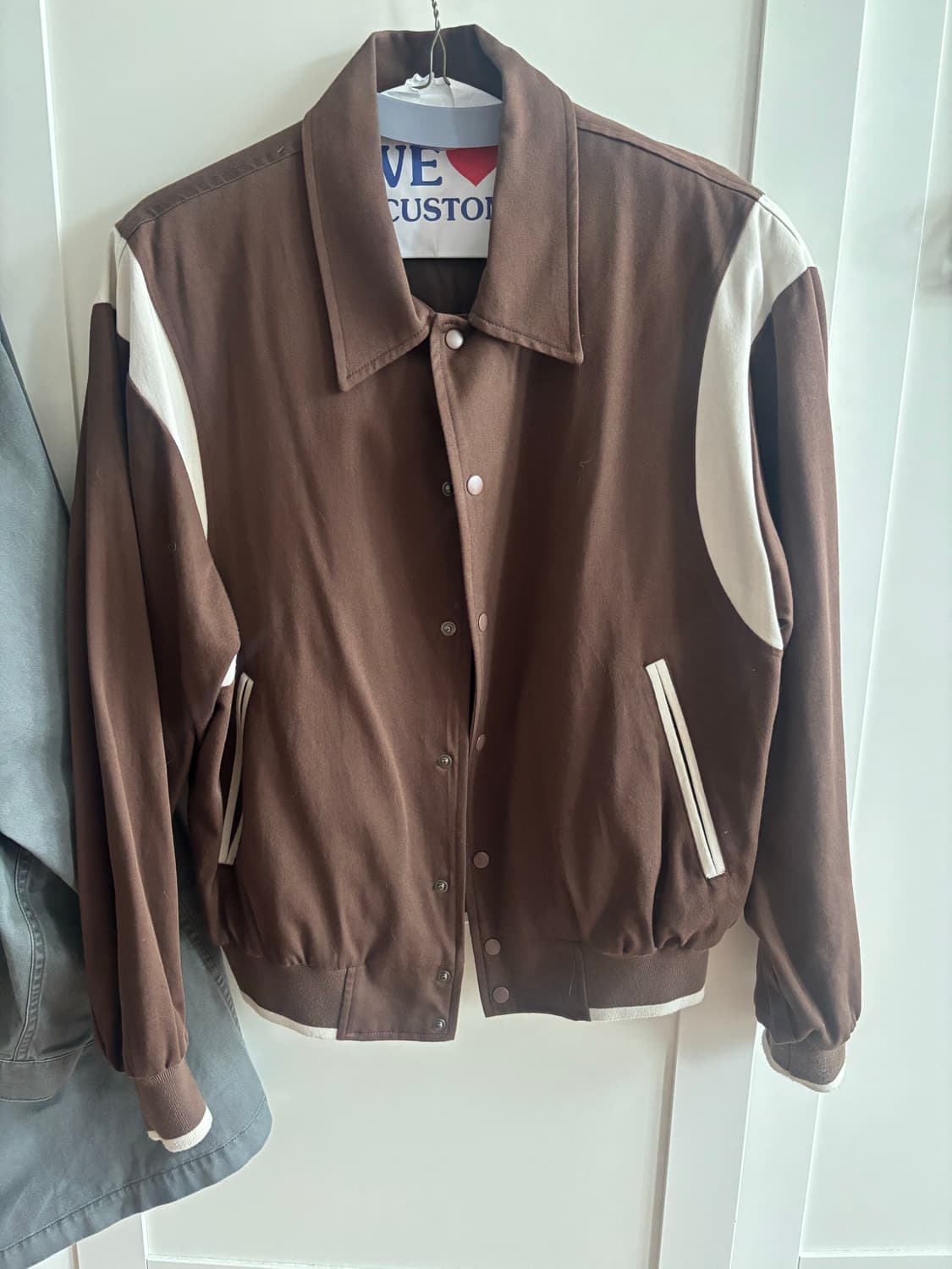 로드존그레이 바시티 cotton varsity jacket brown 상품이미지3
