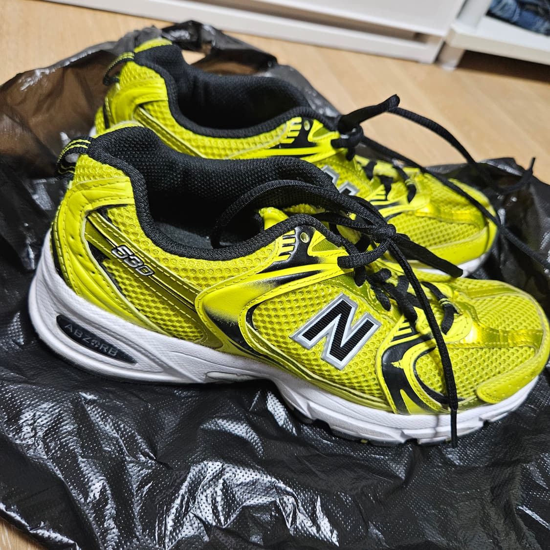 뉴발란스 530 옐로우 운동화 상품이미지1
